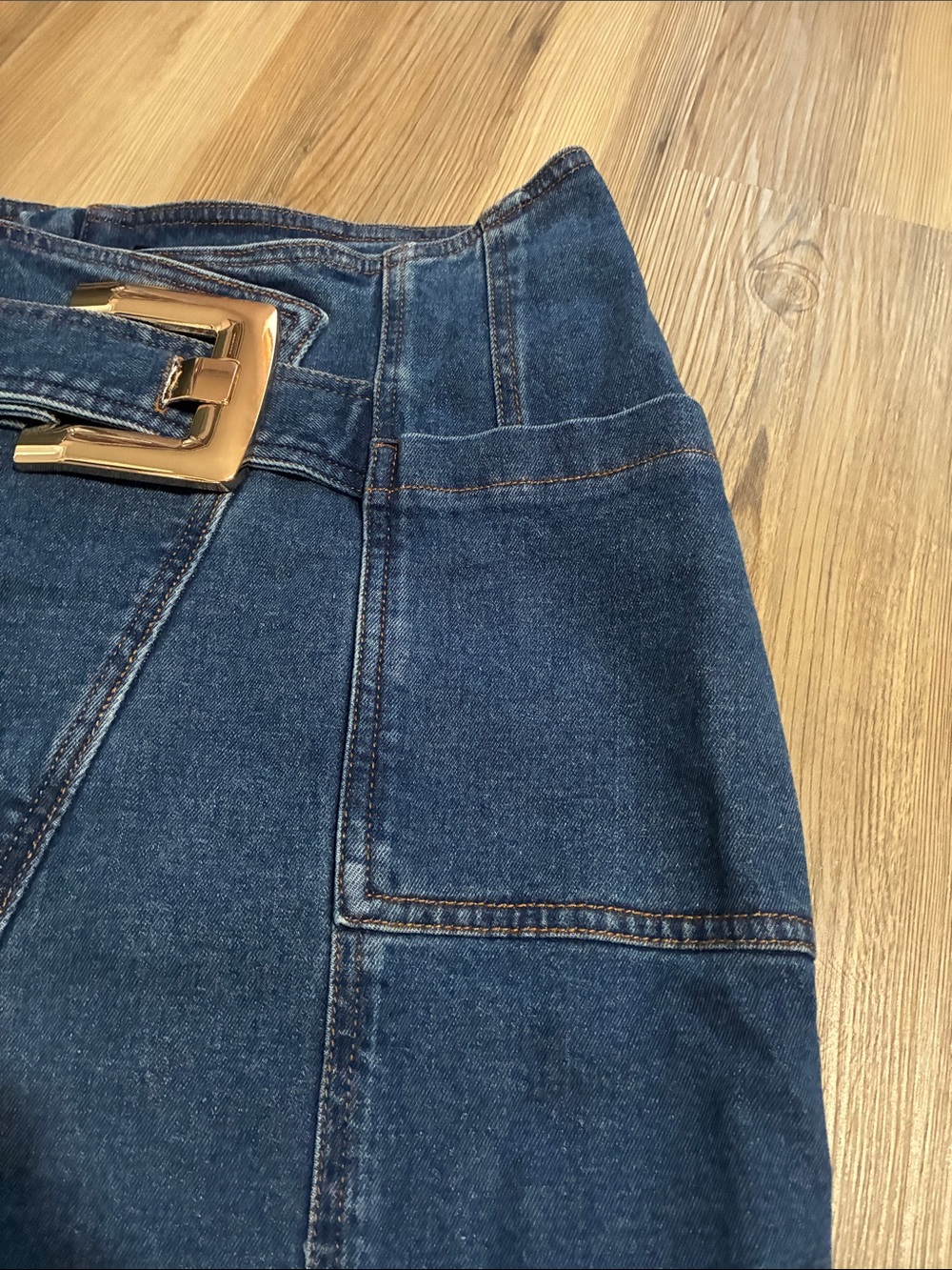 Commense Buckle Detail Asymmetrical Denim Mini Skirt Women’s L NWT - Picture 5 of 12